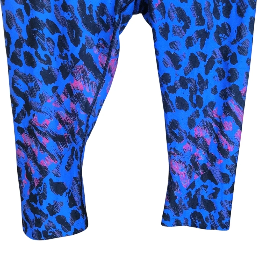 BCG | Women's Blue Black Pink Leopard Print Crop Leggings - Size M - Picture 4 of 9